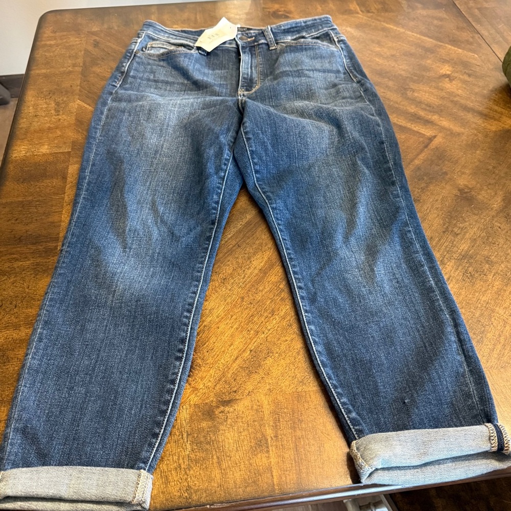 Judy BlueClassic Straight-Leg Blue Jeans cropped slim